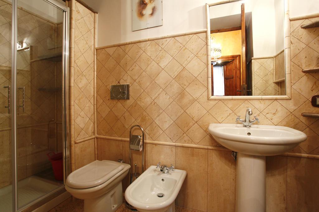 Casa Vacanza Colosseo Rom Værelse billede